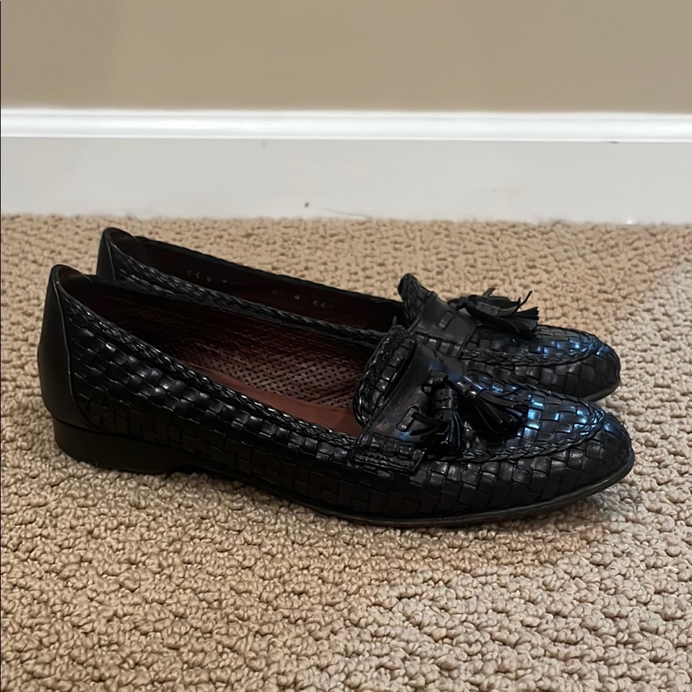 Vintage Cole Haan Black Flats “Country”